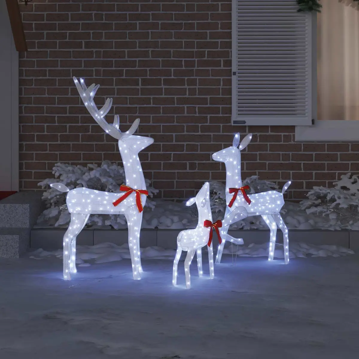 Reindeer Family 3 Piece LED Holiday Decoration Fabric Cool White Indoor Outdoor