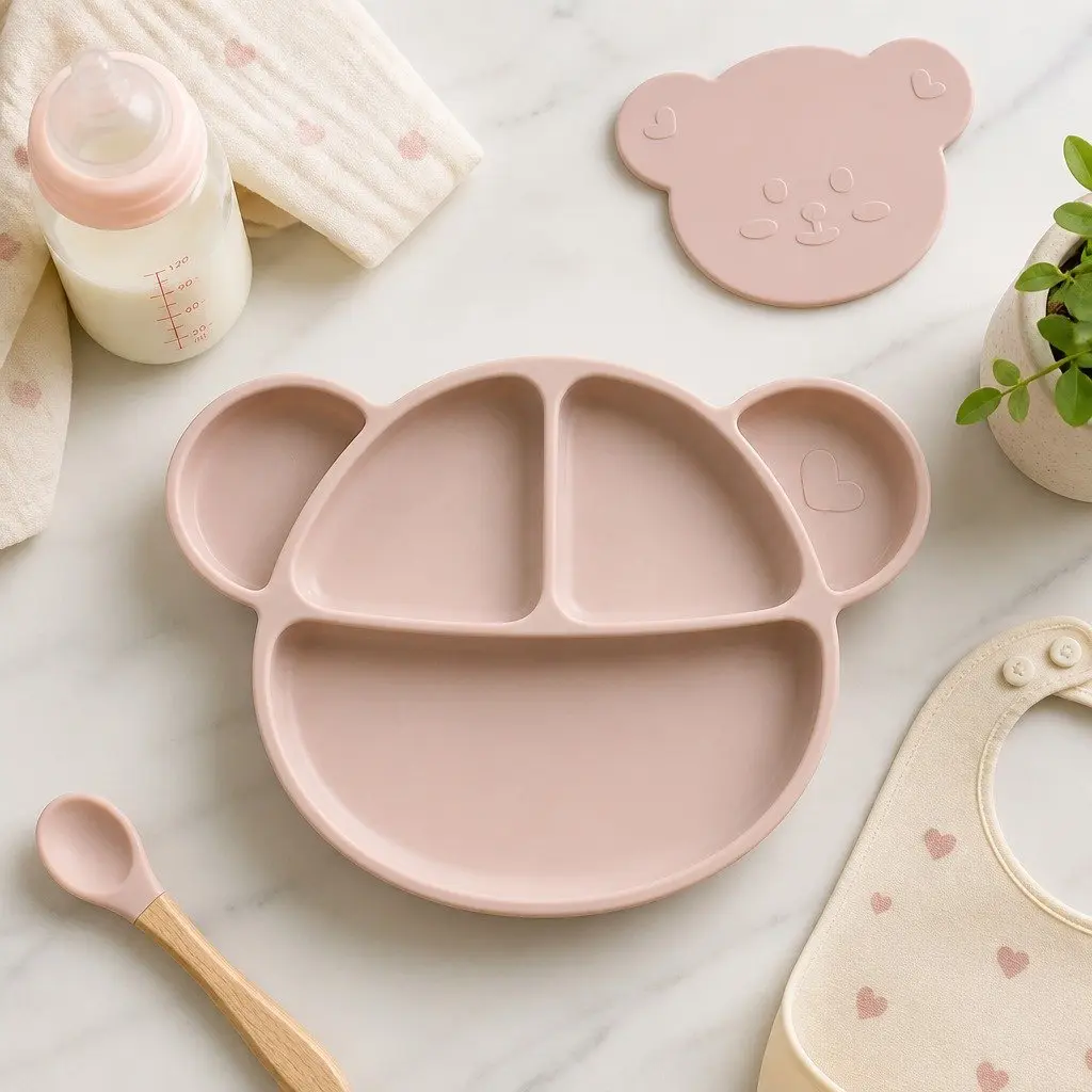 Silicone Suction Food Plate with Lid Baby Feeding Compartments Vanilla