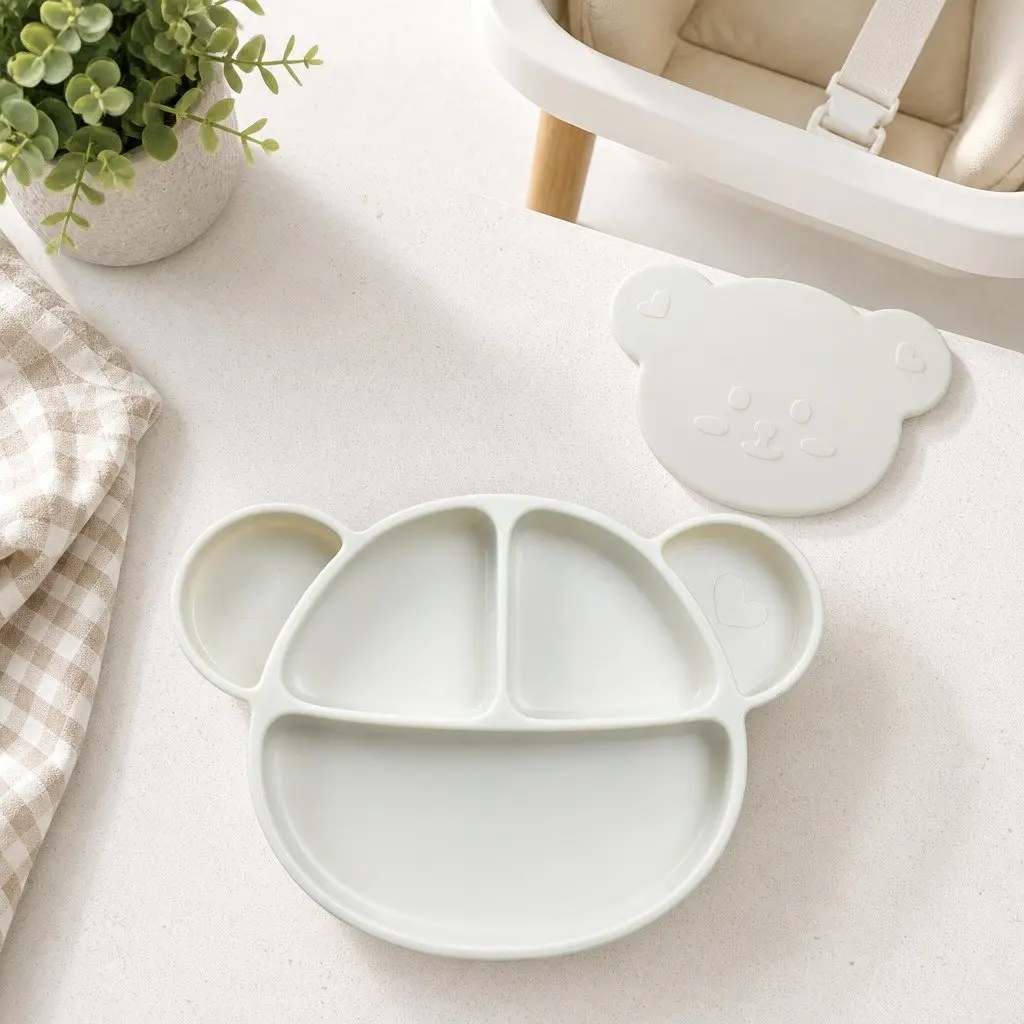 Silicone Suction Food Plate with Lid Baby Feeding Compartments Vanilla