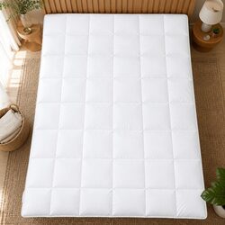 Goose Down Feather Quilt Super King 700GSM Lightweight Baffle Box Construction